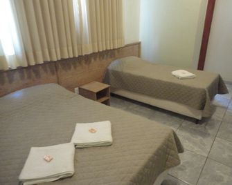 HF Minas Hotel - Vespasiano - Спальня