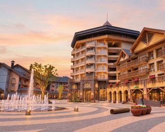 Holiday Inn & Suites Alpensia Pyeongchang by IHG - Pyeongchang - Building