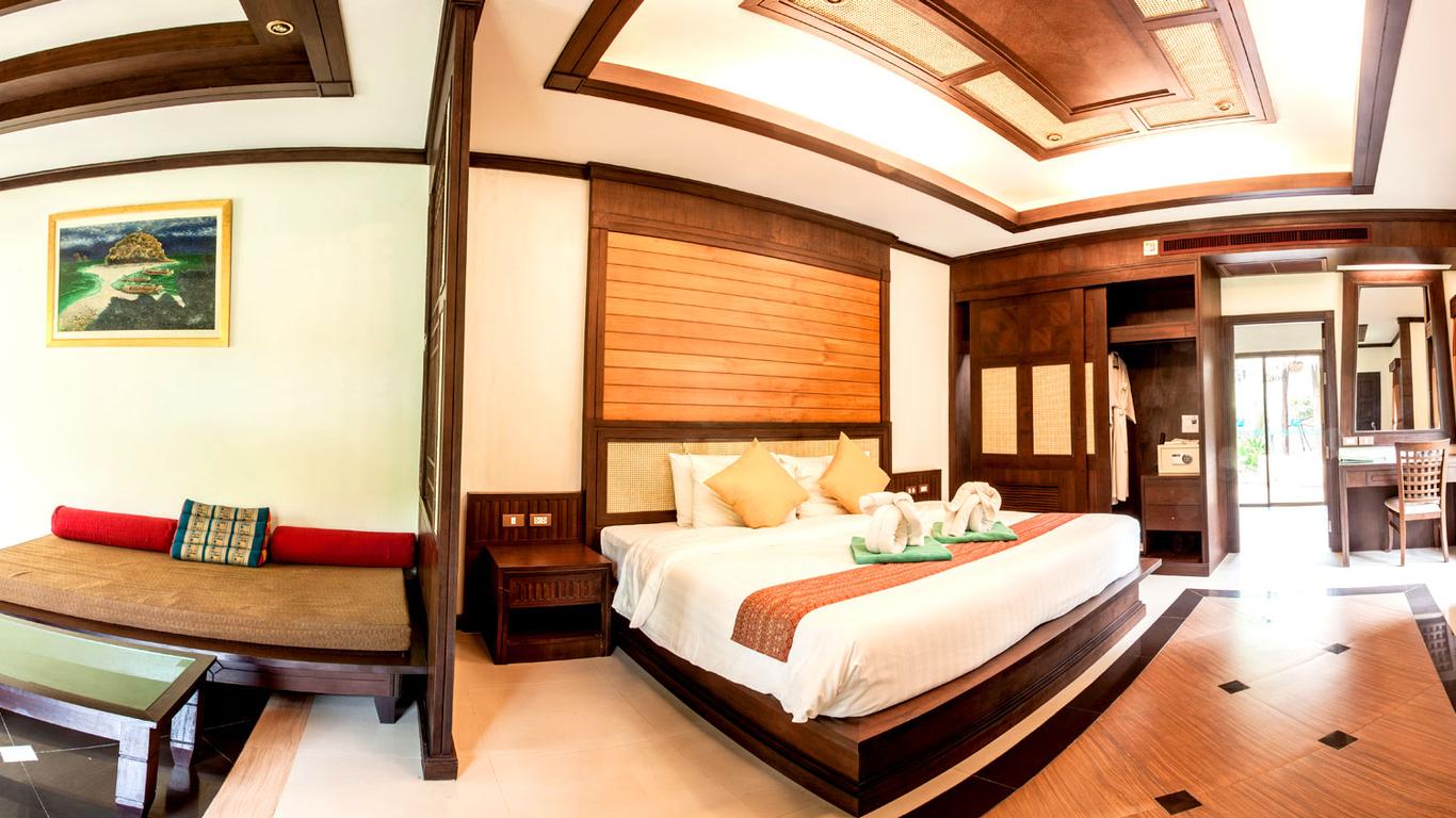 Hotel and Beach Bungalow at Lanta Resort