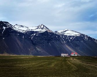 Sauðanes Guesthouse - Hofn - Outdoors view