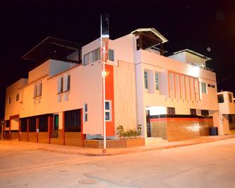 Don Gaspar Hotel Restaurant Inn - San Fernando de Monte Cristi - Edificio