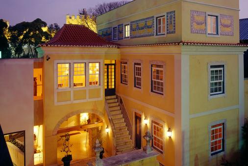 Solar Do Castelo - Lisbon - Building