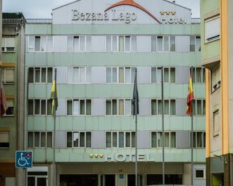 Hotel Bezana Lago - Santander - Edificio