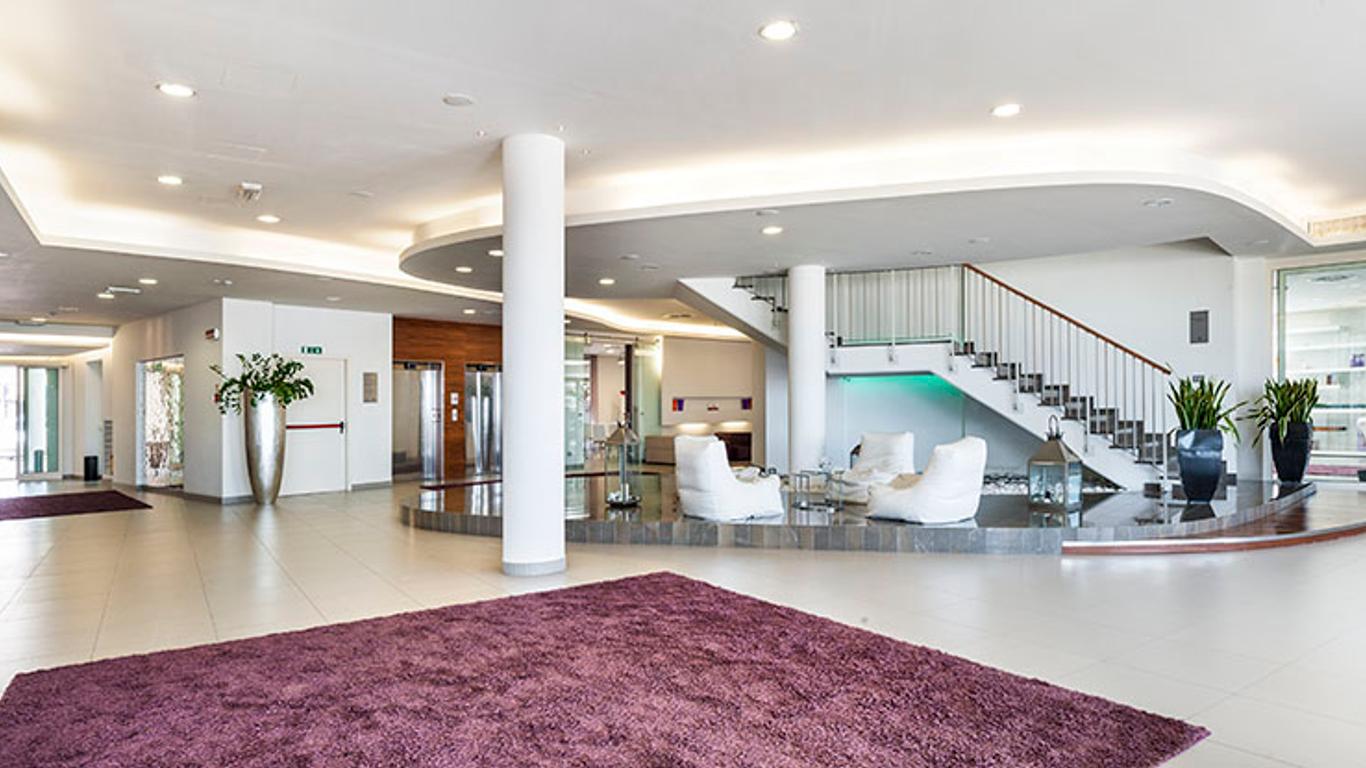 Yes Hotel Touring & Spa