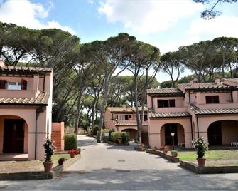 Residence I Tusci - Scarlino - Gebouw