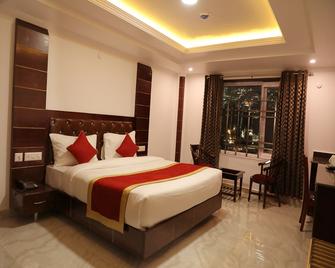 Hotel The Grand White - Shimla - Habitación