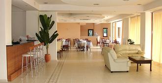 Panorama Classic Hotel - Alejandrópolis - Lobby