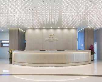 Centum Premier Hotel - Busan - Rezeption