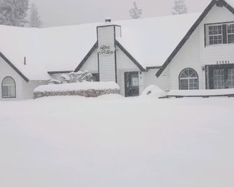Alhatti Christian Resort - Idyllwild - Bâtiment