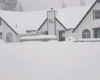 Alhatti Christian Resort - Idyllwild - Gebäude