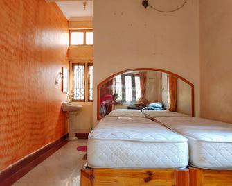 Lakshmi Heritage Tourist Home - Hampi - Habitación
