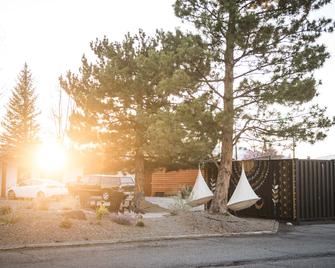 The Amigo Motor Lodge - Salida - Patio