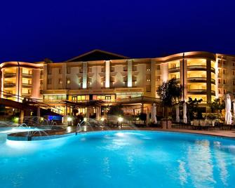 格蘭帕拉迪索酒店 - 聖喬瓦尼洛唐多 - 聖喬瓦尼·羅通多 - 游泳池