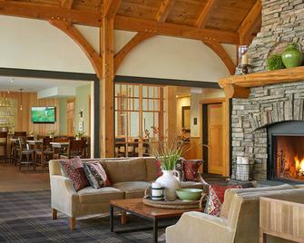 Green Mountain Suites Hotel - South Burlington - Лаунж
