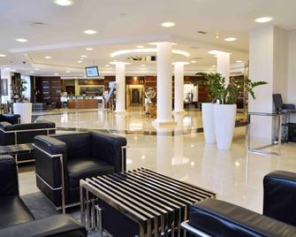 Westotel Nantes Atlantique - La Chapelle-sur-Erdre - Lobby