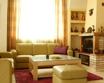 Roberto Hotel - Sinaia - Living room