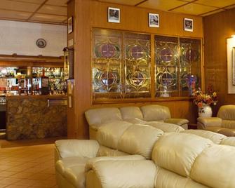 Hotel Bamby - Pescasseroli - Lounge