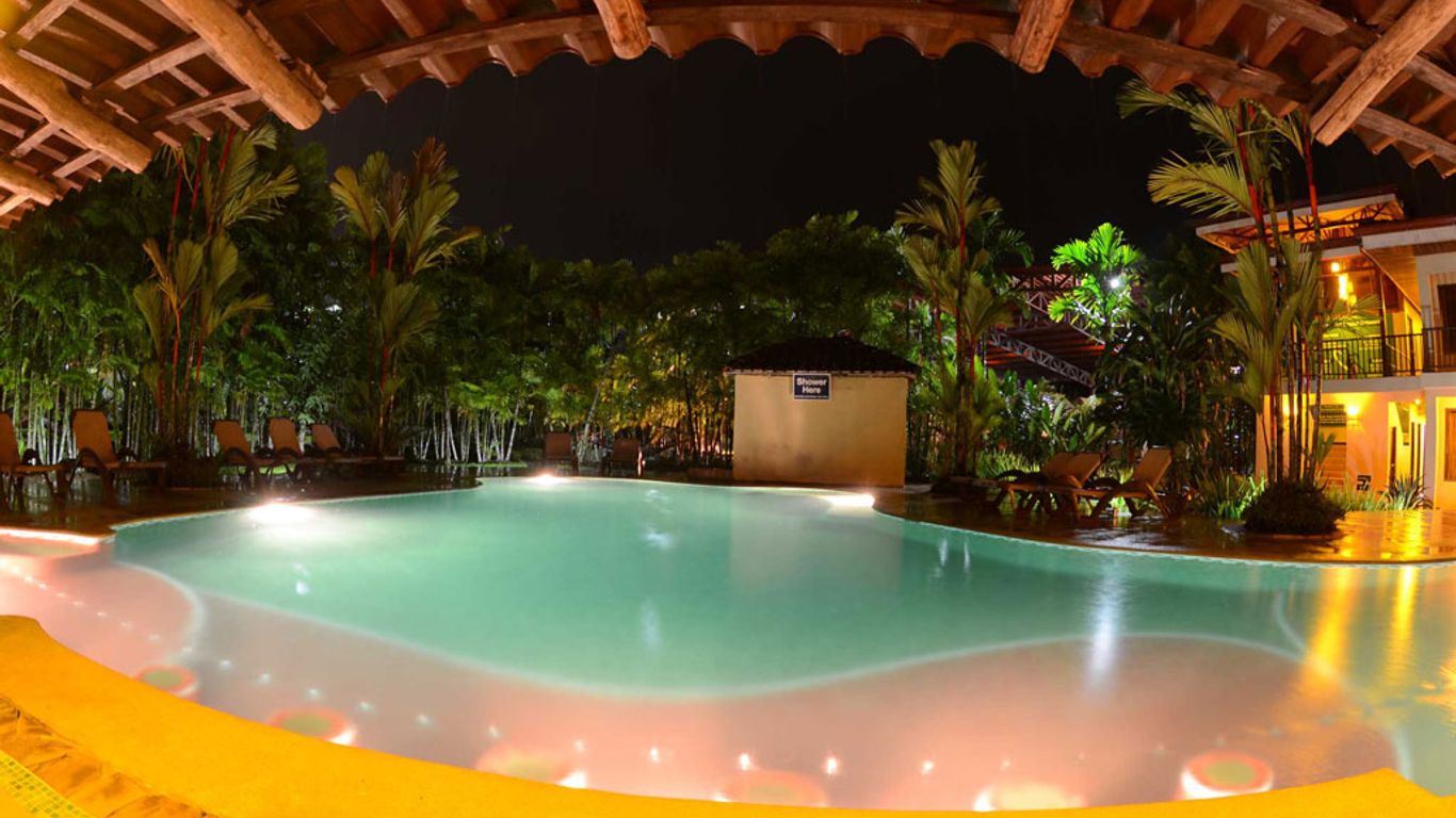 Arenal Backpackers Resort