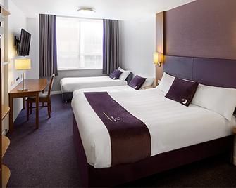 Premier Inn Caernarfon - Карнарвон - Спальня