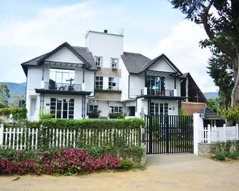 Unique Cottages - Nuwara Eliya - Hotellin sisäänkäynti