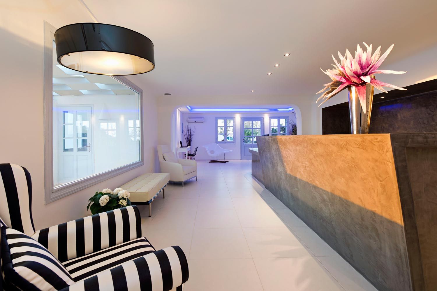 Lilium Villas Fira Firsatlari Karsilastir