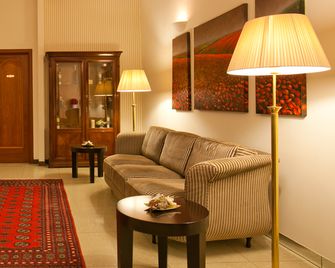 Hotel Globo - Split - Wohnzimmer