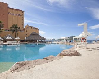 Costa de Oro Beach Hotel - מזטלאן - בריכה