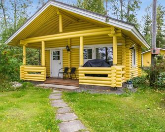 Vacation home Aurinkoniemi in Kesälahti - 7 persons, 2 bedrooms - Kesälahti - Patio