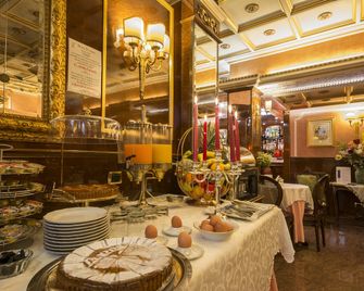 Hotel Vittoria - Milán - Buffet