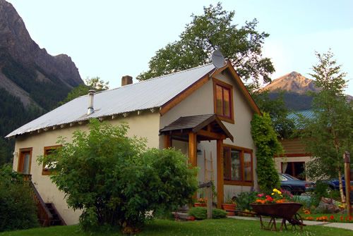 Charlie's Guesthouse - Field - Bâtiment
