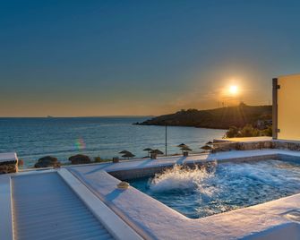 Calma Boutique Hotel - Poseidonia - Spa