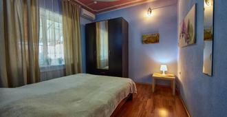 Hostel on Kostyleva - Krasnodar - Bedroom