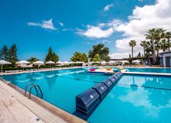 The Olive Tree Hotel - Kyrenia - Pool