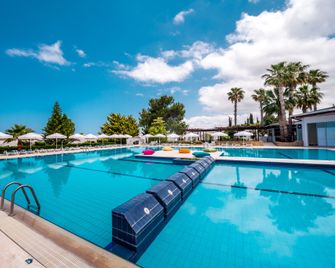 The Olive Tree Hotel - Kyrenia - Pool