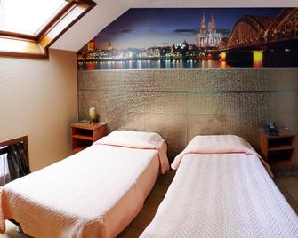 Le New Matinal - La Louvière - Habitación