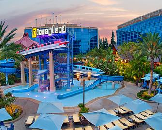 Disneyland Hotel - Anaheim - Gebouw