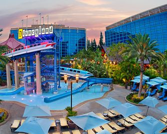 Disneyland Hotel - Anaheim - Edifício