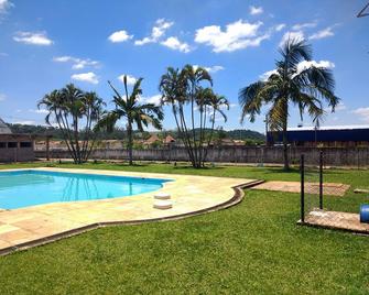 Pousada das Estrelas Atibaia - Atibaia - Piscina