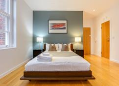 St James House Serviced Apartments by Concept Apartments - Londen - Slaapkamer