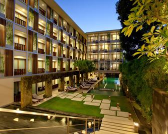 The Haven Bali Seminyak - Kuta - Building