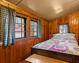 Harney Camp Cabins - Hill City - Chambre