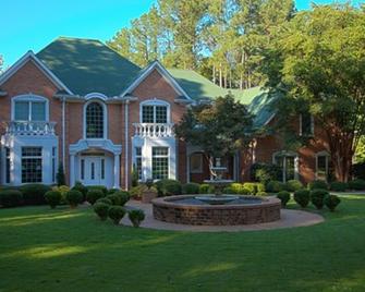 Calling all snowbirds-Spend a winter in the GA sunshine with no shoveling snow! - Appling - Building