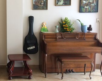 Dreams Hotel - Dalat - Receptionist