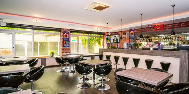 Smart Stay Hostel Munich City - Munich - Bar