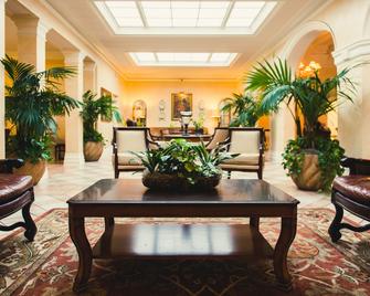 Hotel Santa Barbara - סנטה ברברה - לובי