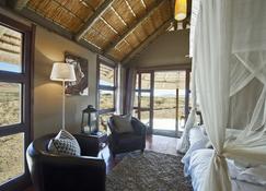 Hoodia Desert Lodge - Sesriem - Living room