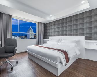 Royal Bay Hotel Makassar - Makassar - Habitación