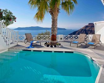 Cliff Side Suites - Thera - Pool