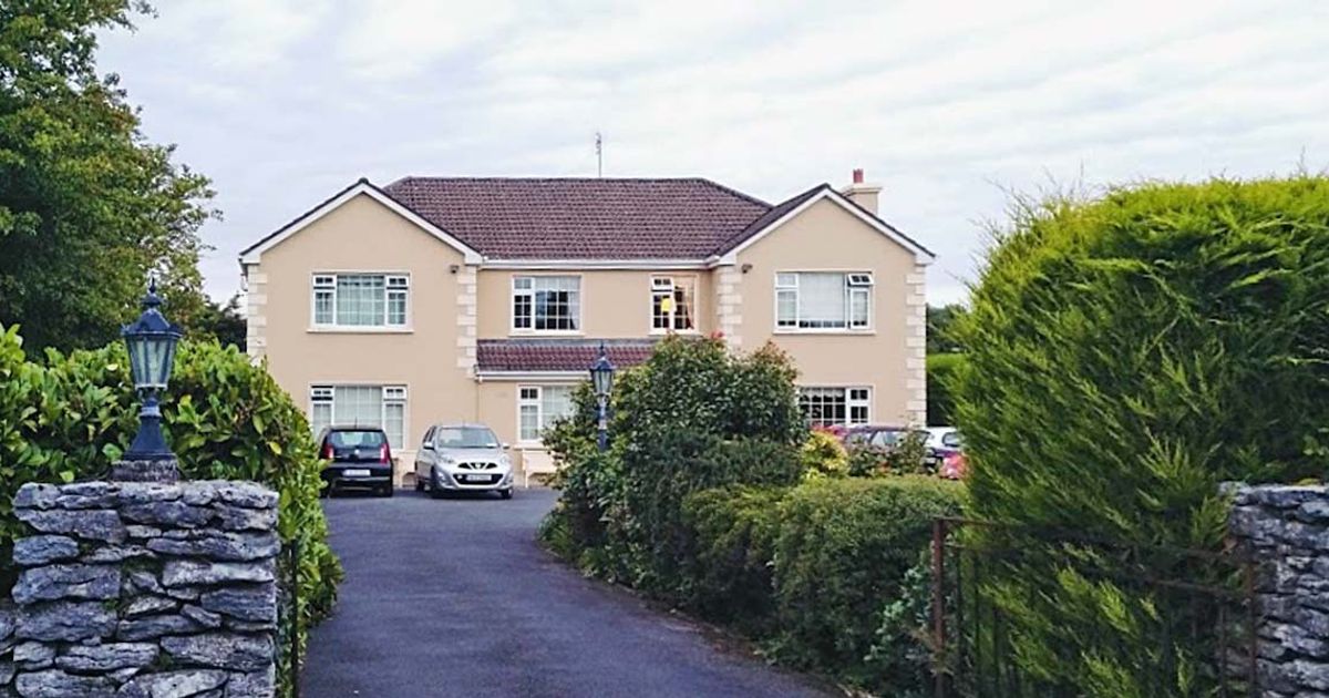 Riverwalk House B&B £67. Oughterard Hotel Deals & Reviews KAYAK