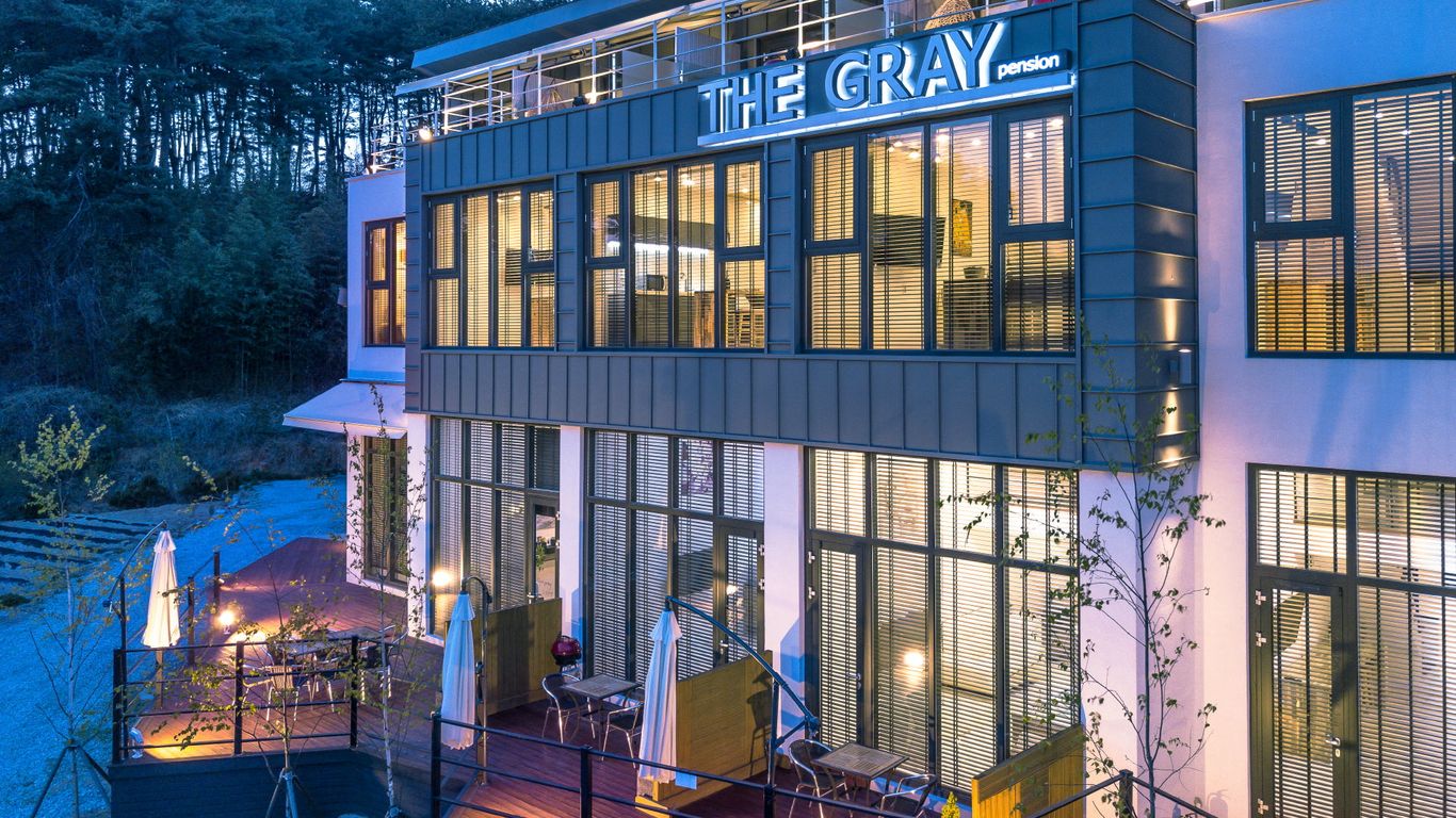 جاننيونج ذا جراي بنشن